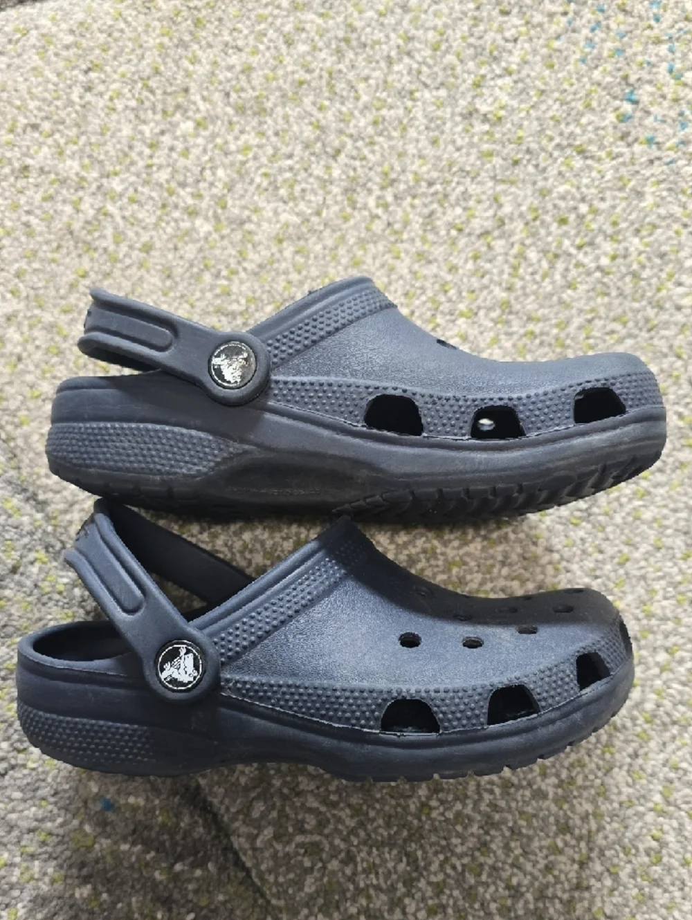 CROCS Kids' Navy Classic Clog Sandals Size 2 - Picture 3 of 9